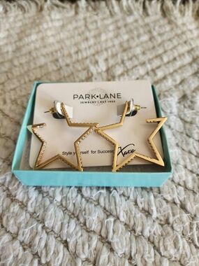Park Lane Spangle Gold Star Outline Hoop Earrings